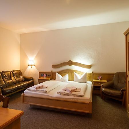 Hotel Groebern Am See Grobern Экстерьер фото